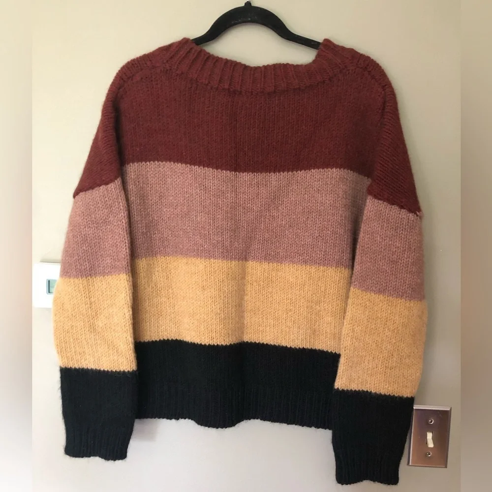 M.I.H Wool & Alpaca Blend V-Neck Striped Sweater Size Small